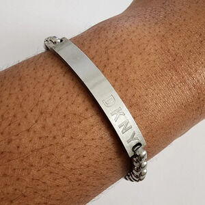 DKNY, Menswear Bar Tag Chain Bracelet Silver Tone Single Lenght Preloved
